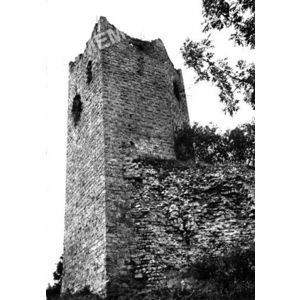 I. 11314 Chirens (Is&egrave;re) la tour de Clermont