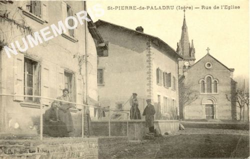 St-Pierre de Paladru (Isère) rue de l'église