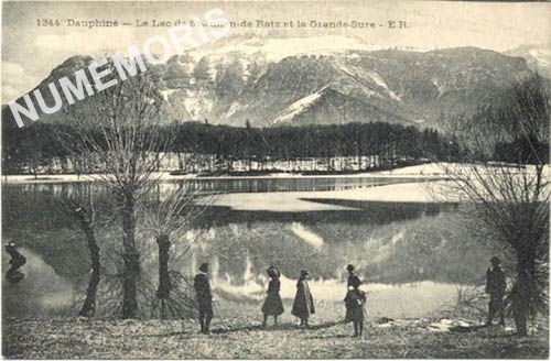 1344  Dauphin&eacute; le lac de Saint-Julien-de Ratz et la Grande-Sure ER