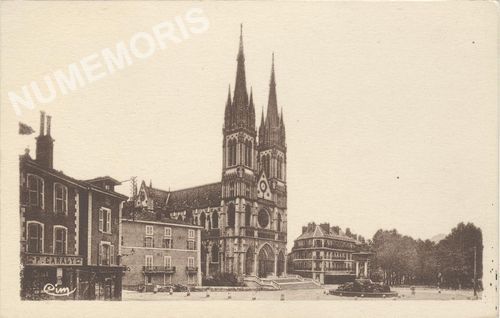 Voiron-Chartreuse (Is&egrave;re) 21037 la Cath&eacute;drale St-Bruno et le mail