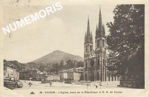 038 Voiron l'&eacute;glise, place de la R&eacute;publique et N.D. de Vouise