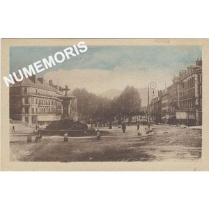 Voiron-Chartreuse (Is&egrave;re) place de la r&eacute;publique