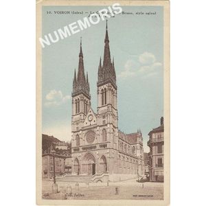 010 Voiron (Is&egrave;re) la cath&eacute;drale St-Bruno, style ogival du XIIIe si&egrave;cle