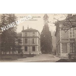 Ecole Nationale Professionnelle de Voiron Jardin de L'Administration