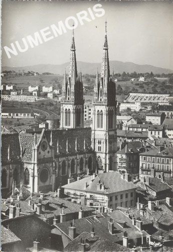 Voiron (Is&egrave;re) 156 la cath&eacute;drale St-Bruno, l'Abside