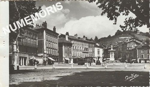 Les belles alpes fran&ccedil;aises 6 Voiron Place de la R&eacute;publique