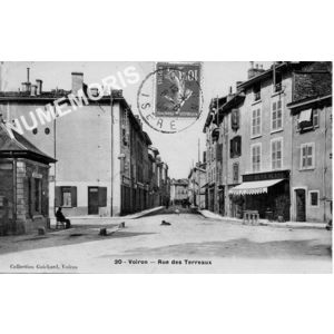 030 Voiron rue des Terreaux