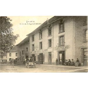 Dauphiné entrée du village La Roche