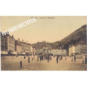 Voiron Place de la r&eacute;publique