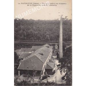 la Patini&egrave;re (Is&egrave;re) vue g&eacute;n&eacute;rale &agrave; vol d'oiseau de la papeterie Lafuma-Navarre