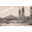 053 Voiron (Is&egrave;re) La Cath&eacute;drale et le coteau de Vouise