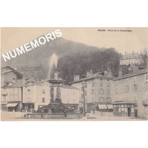 Voiron Place de la r&eacute;publique