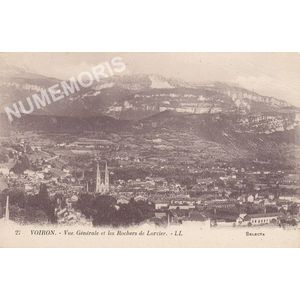 027 Voiron vue g&eacute;n&eacute;rale et les Rochers de Lorzier LL