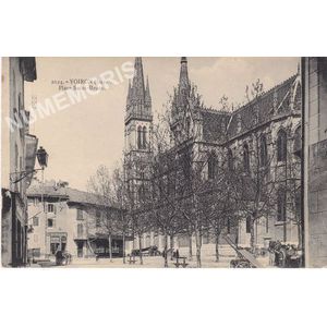 2634 Voiron (Is&egrave;re) place Saint-Bruno