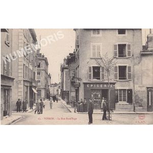 063 Voiron La rue Rose Sage