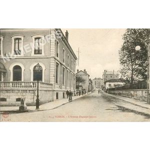 065 Voiron l'avenue Dugueyt-Jouvin