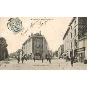 JG 151 Voiron place du Viaduc