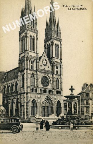 338 Voiron la cath&eacute;drale