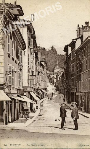 046 Voiron la Grande rue