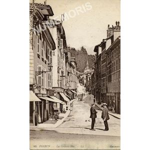 046 Voiron la Grande rue