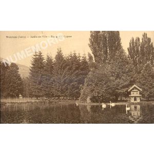 Voiron (Is&egrave;re) Jardin de Ville Etang aux cygnes