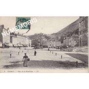 009 Voiron Place de la r&eacute;publique LL