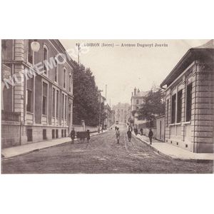 010 Voiron (Is&egrave;re) avenue Dugueyt Jouvin