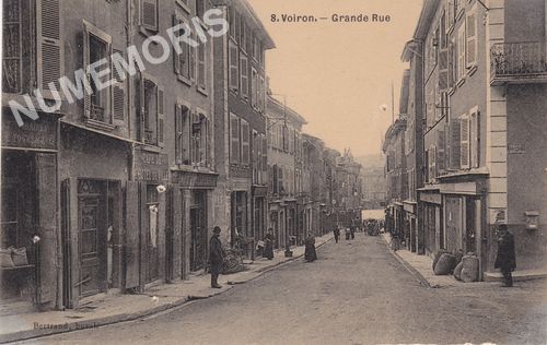 088 Voiron Grande Rue