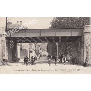 023 voiron (Is&egrave;re) viaduc du chemin de fer et cours S&eacute;nozan
