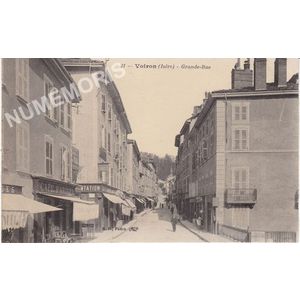 021 Voiron (Is&egrave;re) Grande-Rue