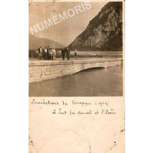 inondation de Voreppe, Le pont sur la canal  et l'Is&egrave;re