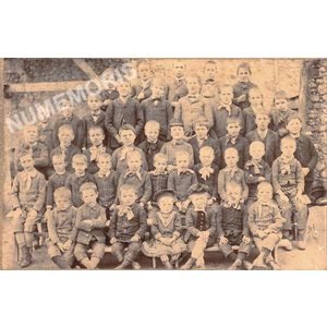&eacute;cole des garcons de St Etienne de Crossey avant 1900