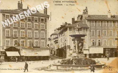 L'Is&egrave;re pittoresque Voiron la place