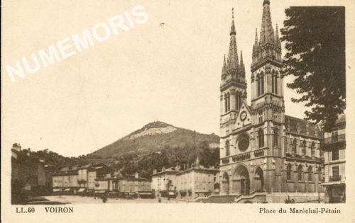 060 Voiron place du Mar&eacute;chal P&eacute;tain