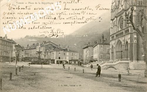 JG 010 Voiron place de la R&eacute;publique