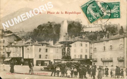 Voiron Place de la r&eacute;publique
