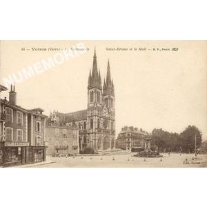 044 Voiron (Is&egrave;re) la cath&eacute;drale Saint Bruno et le mail