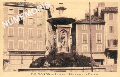 7399 Voiron Place de la r&eacute;publique la fontaine
