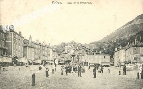 Voiron Place de la R&eacute;publique