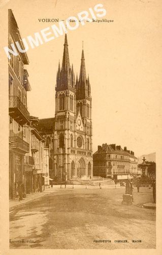 Voiron Place de la r&eacute;publique