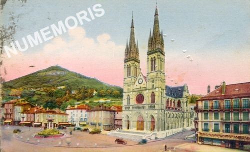 VOIRON. Chartreuse (Is&egrave;re)  Eglise St-Bruno et Colline de Vouise