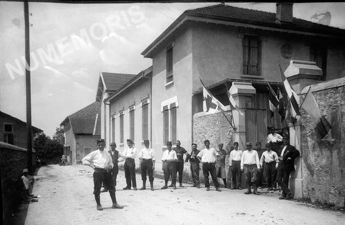 Voreppe : militaires en 1914