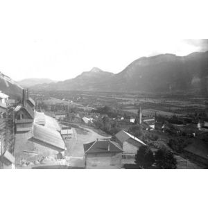 Voreppe : vue sur la cimenterie