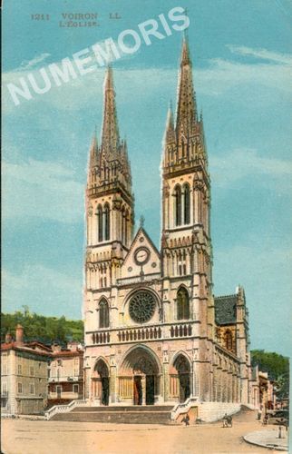1211 Voiron l'&eacute;glise LL