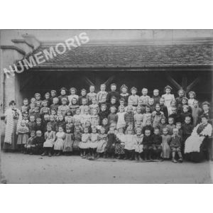 Chirens école en 1905 filles 