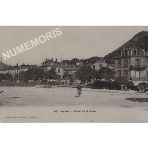 043 Voiron place de la gare