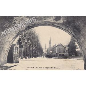 JG 382 Voiron le Mail et l'&eacute;glise St Bruno