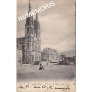 139 le Dauphin&eacute; Voiron l'&eacute;glise et la place de la R&eacute;publique