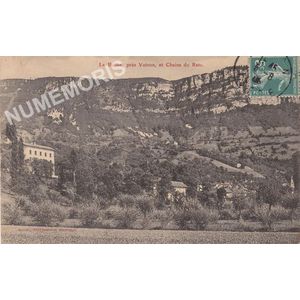 La Buisse, pr&egrave;s Voiron, et cha&icirc;ne du Ratz