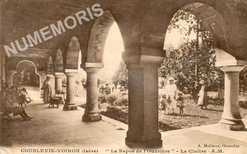 Coublevie-Voiron (Is&egrave;re) "le Repos de l'ouvri&egrave;re" le clo&icirc;tre A.M.